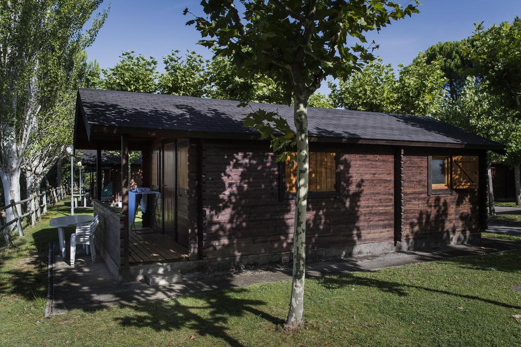 Camping & Bungalows Ligueerre De Cinca Buitenkant foto
