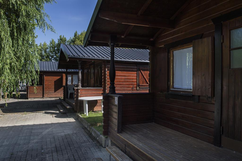 Camping & Bungalows Ligueerre De Cinca Buitenkant foto