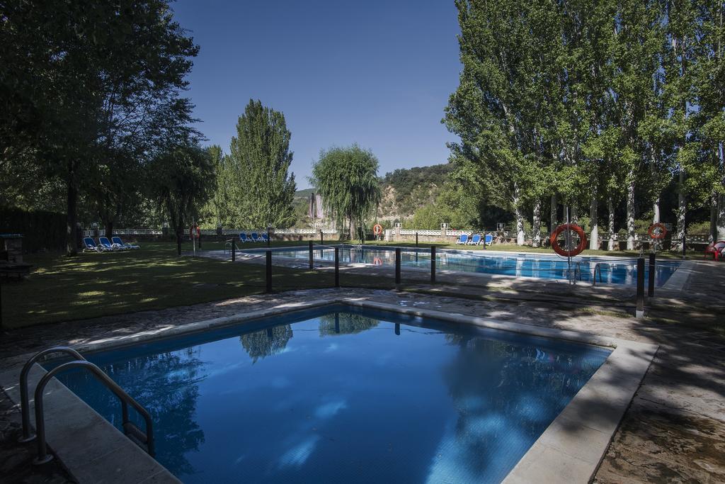 Camping & Bungalows Ligueerre De Cinca Buitenkant foto