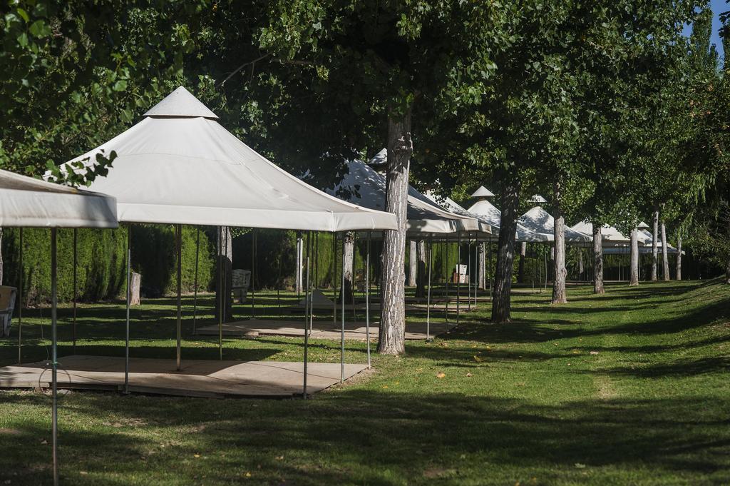 Camping & Bungalows Ligueerre De Cinca Buitenkant foto