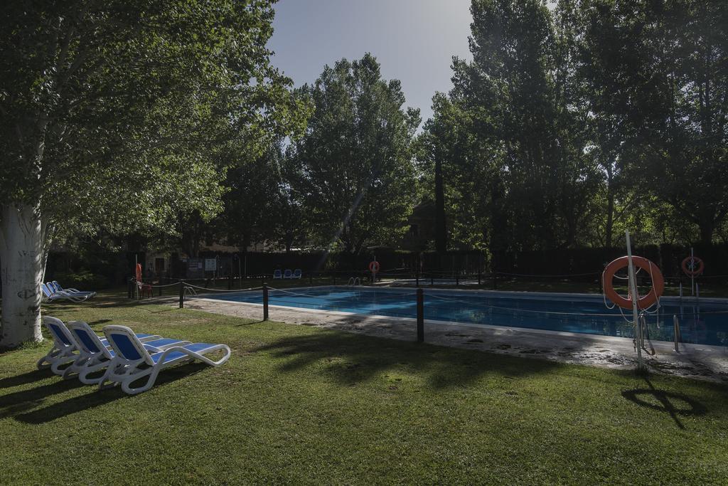 Camping & Bungalows Ligueerre De Cinca Buitenkant foto