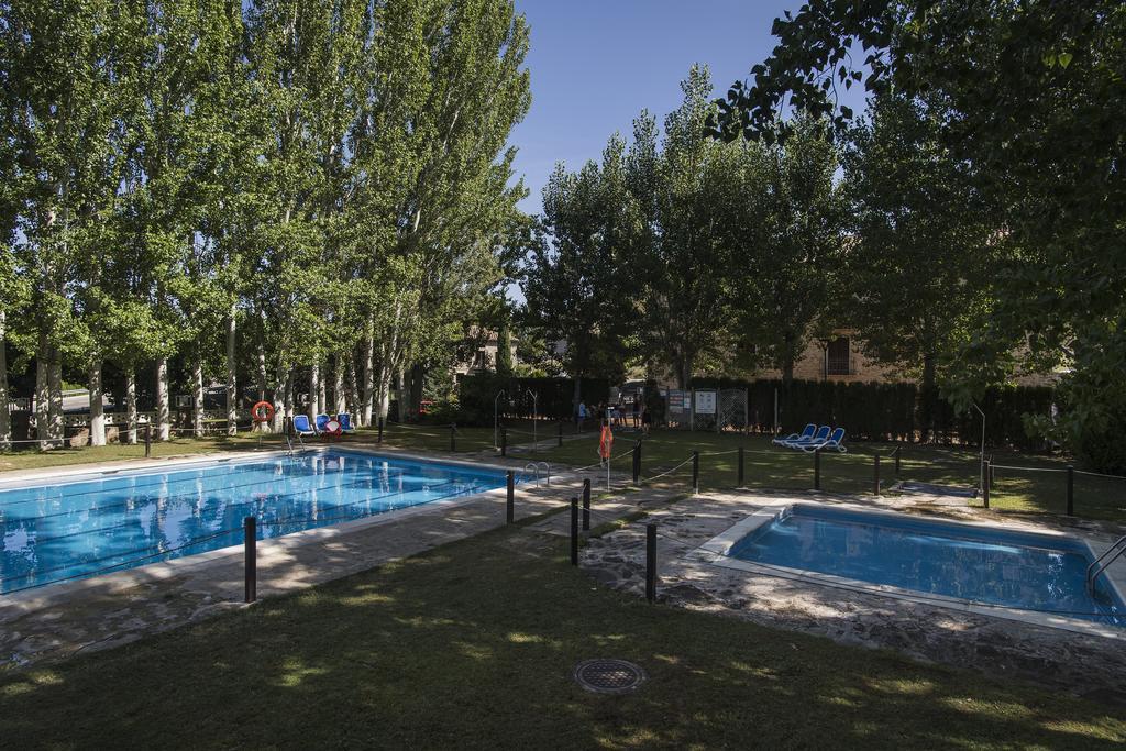Camping & Bungalows Ligueerre De Cinca Buitenkant foto